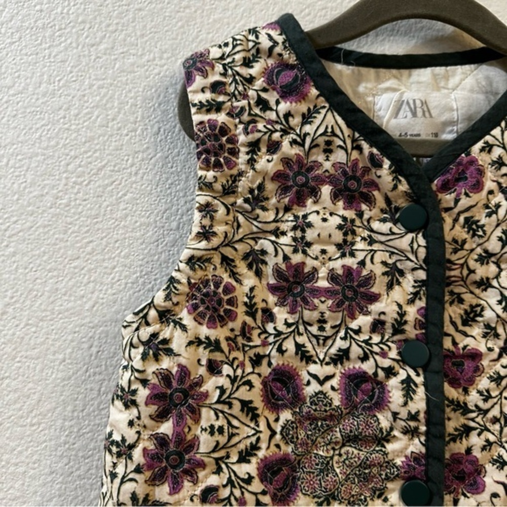 ZARA KIDS FLORAL PRINT QUILT VEST Green‎ Size 4-5Y NWOT - Picture 5 of 10